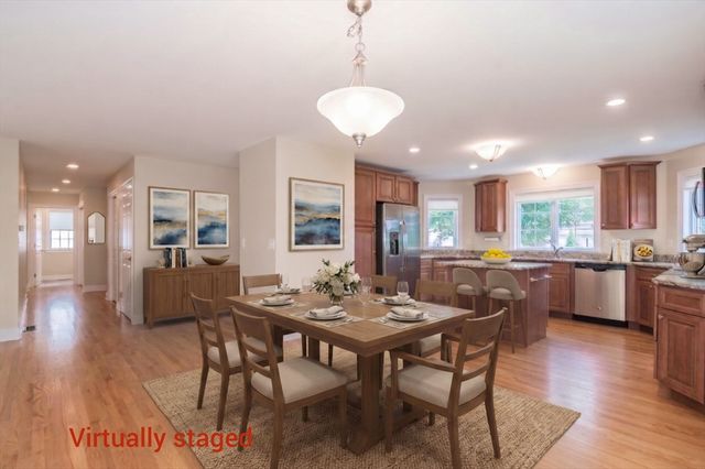 20 Bridge Rd 33, Northampton, MA 01062