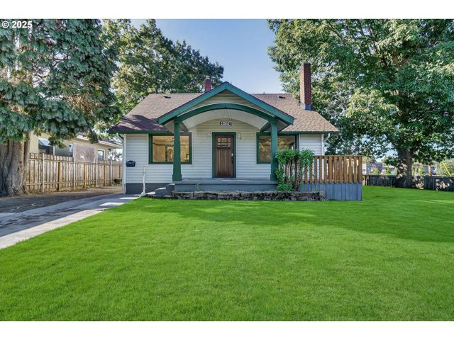 10801 Se MYRTLE St, Milwaukie, OR 97222