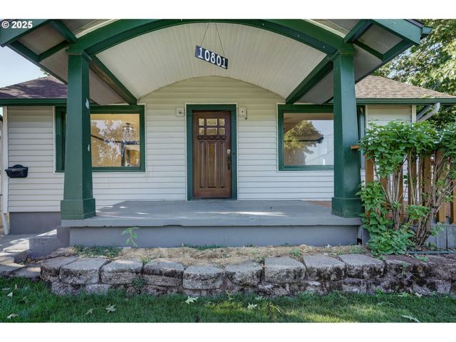 10801 Se MYRTLE St, Milwaukie, OR 97222