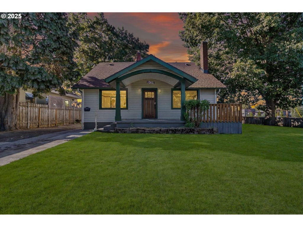 10801 Se MYRTLE St, Milwaukie, OR 97222
