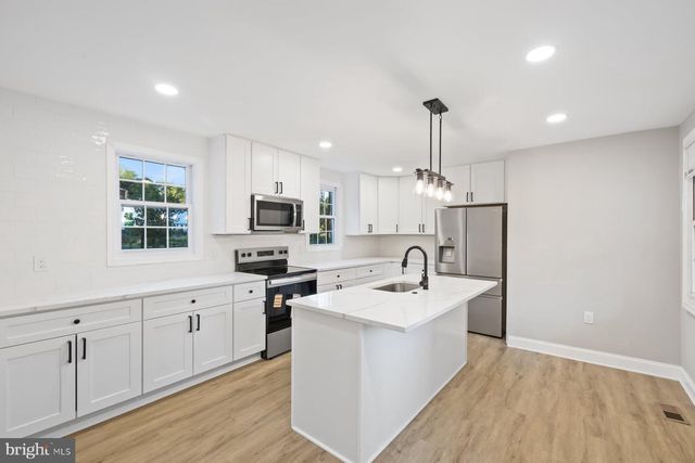 8109 OLD HAGERSTOWN RD, Middletown, MD 21769