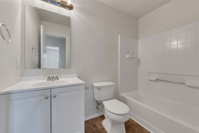 3113 Autumn Run Drive, Forest Hill, TX 76140