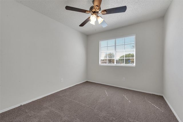 3113 Autumn Run Drive, Forest Hill, TX 76140