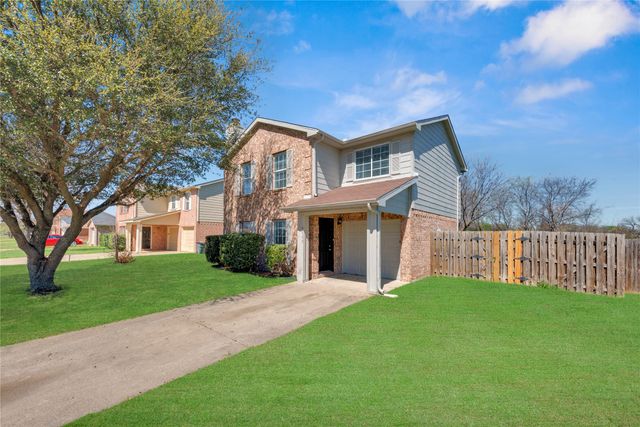 3113 Autumn Run Drive, Forest Hill, TX 76140