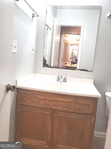 318 River Oak Drive, Riverdale, GA 30274