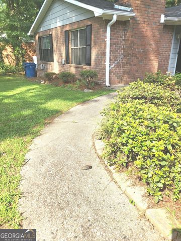 318 River Oak Drive, Riverdale, GA 30274
