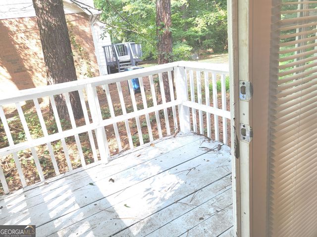 318 River Oak Drive, Riverdale, GA 30274
