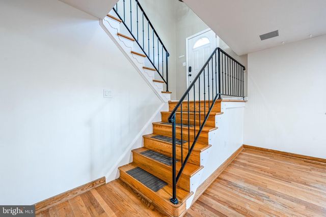 3900 FLAGSTONE TER, Alexandria, VA 22306