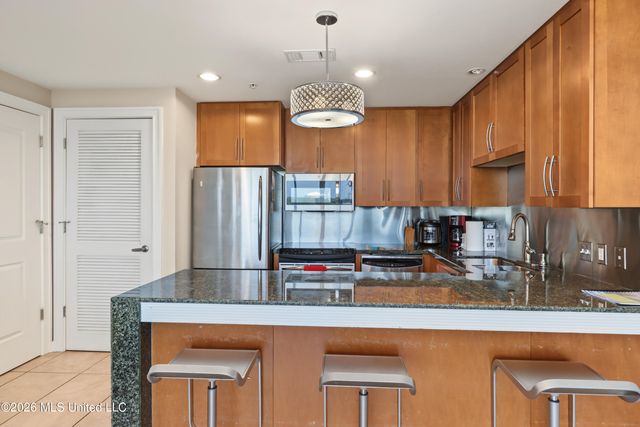 2060 Beach Boulevard, 502, Biloxi, MS 39531