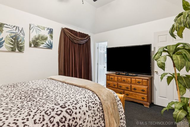 25152 S Hackamore Road E, Claremore, OK 74019