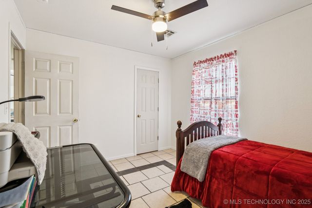 25152 S Hackamore Road E, Claremore, OK 74019