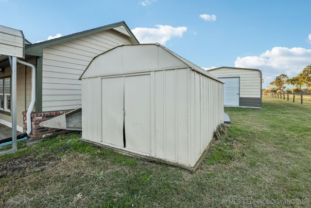 25152 S Hackamore Road E, Claremore, OK 74019