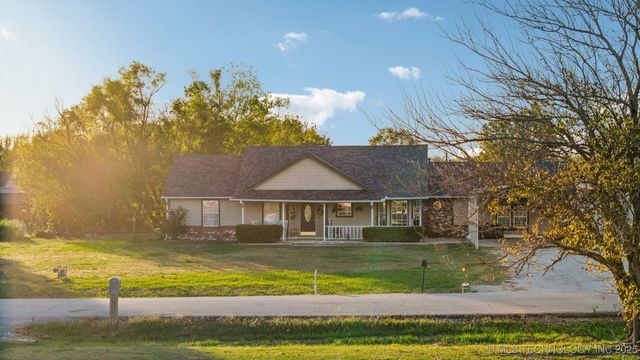 25152 S Hackamore Road E, Claremore, OK 74019