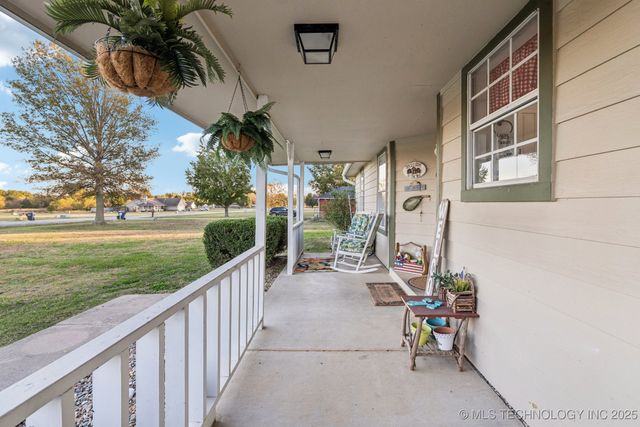 25152 S Hackamore Road E, Claremore, OK 74019