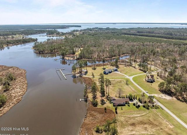 1052 N Creek Drive, Belhaven, NC 27810