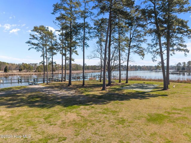 1052 N Creek Drive, Belhaven, NC 27810