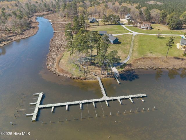 1052 N Creek Drive, Belhaven, NC 27810