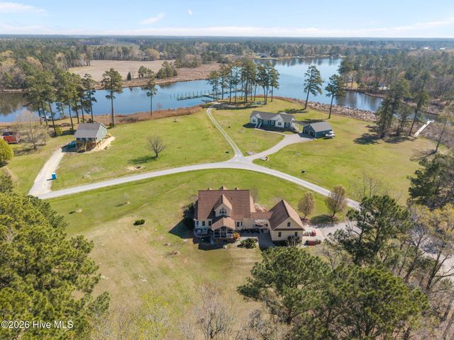 1052 N Creek Drive, Belhaven, NC 27810