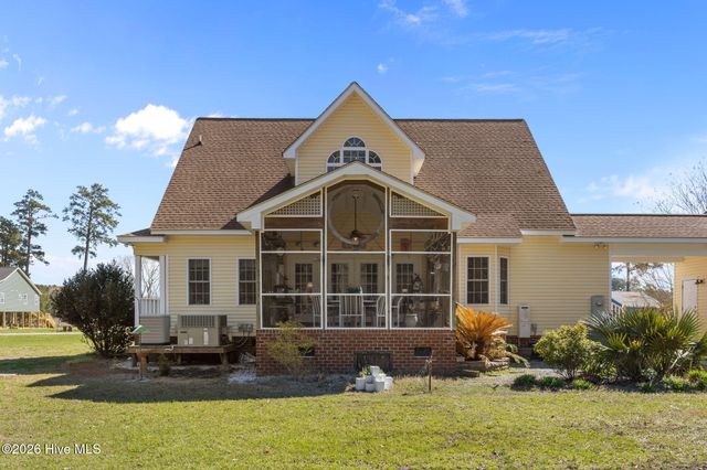 1052 N Creek Drive, Belhaven, NC 27810