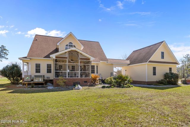 1052 N Creek Drive, Belhaven, NC 27810