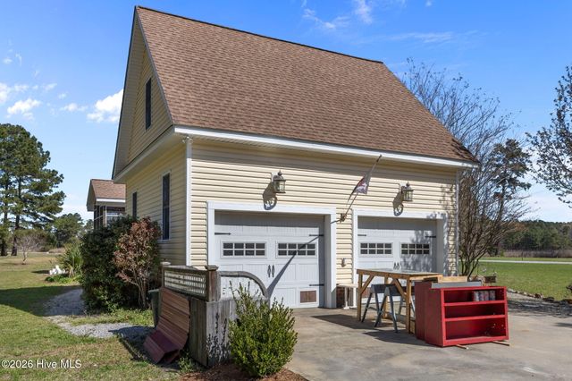 1052 N Creek Drive, Belhaven, NC 27810