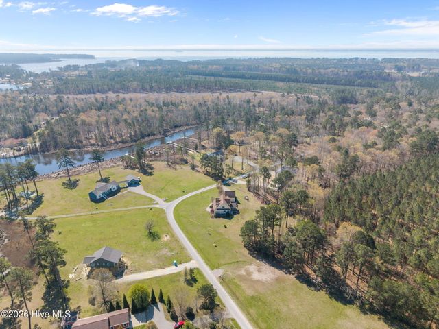 1052 N Creek Drive, Belhaven, NC 27810