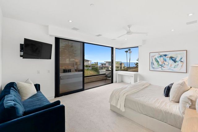 216 Ocean St., Solana Beach, CA 92075