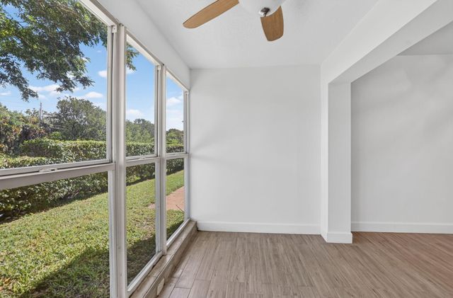 8681 BOCA Drive 20, Boca Raton, FL 33433
