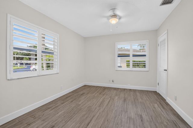 8681 BOCA Drive 20, Boca Raton, FL 33433