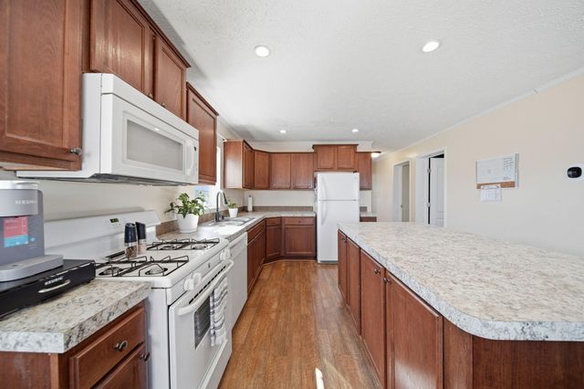 320 Grand River Drive, Adrian, MI 49221