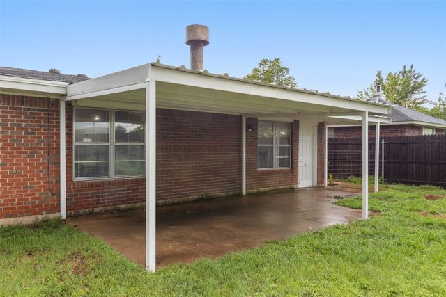1312 N Nail Parkway, Moore, OK 73160
