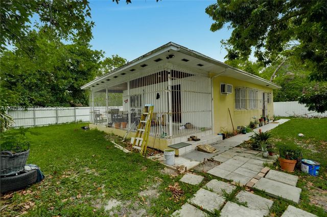 5860 SW 19th Street, Miami, FL 33155