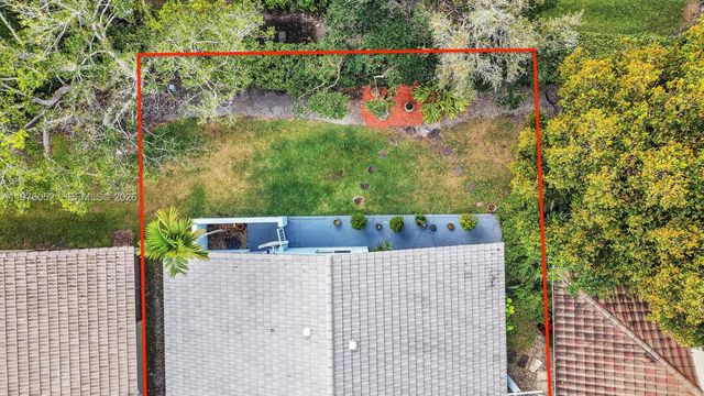 2091 Island Cir, Weston, FL 33326