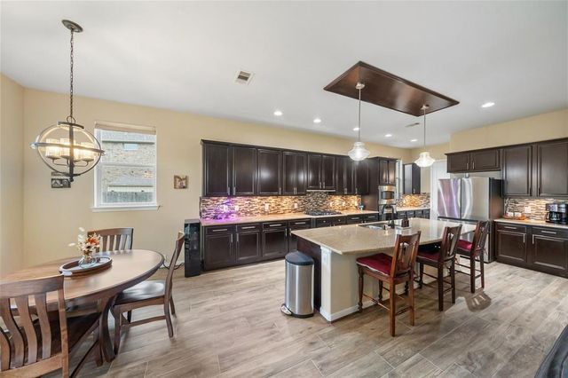 13910 Lake Benbrook Drive, Houston, TX 77044