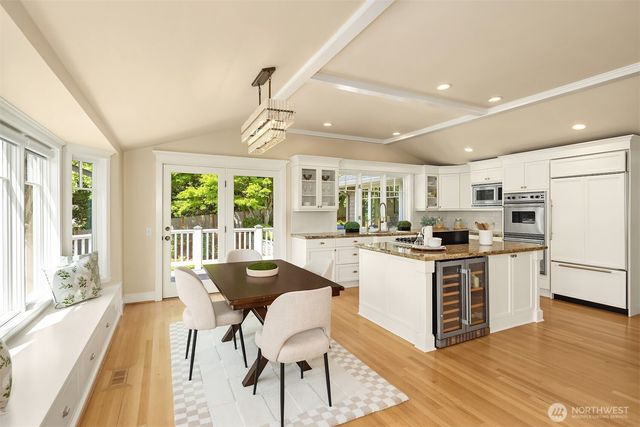 10030 NE 110th Street, Kirkland, WA 98033
