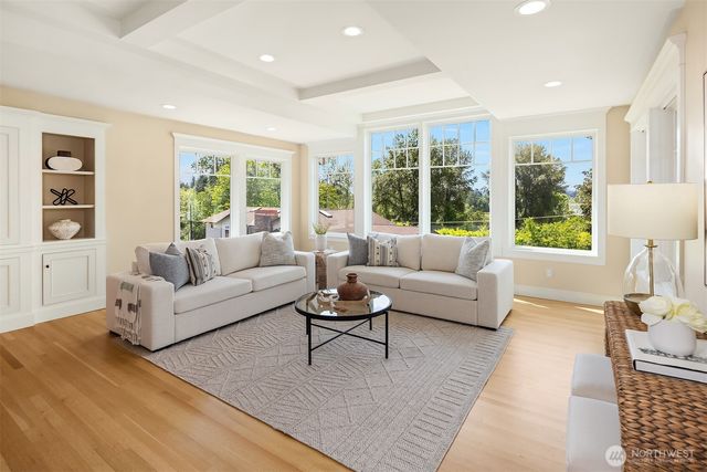 10030 NE 110th Street, Kirkland, WA 98033