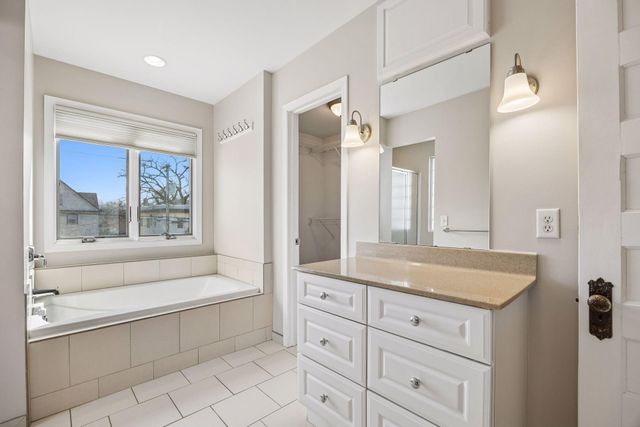 3105 Colfax Avenue S, Minneapolis, MN 55408