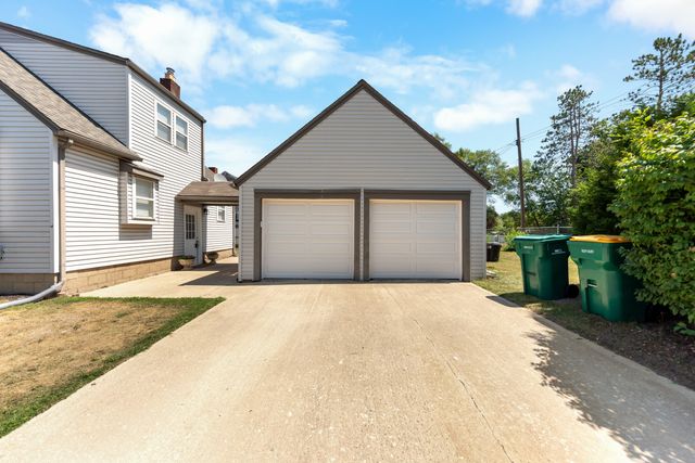 1642 Holmes Road, Ypsilanti Twp, MI 48198