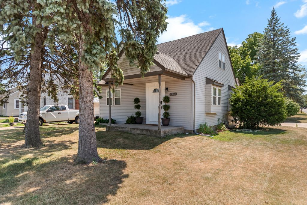 1642 Holmes Road, Ypsilanti Twp, MI 48198