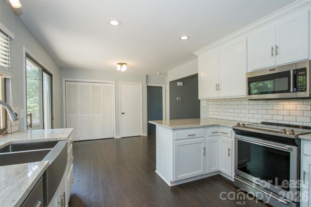 11722 Carmel Lakes Drive, Charlotte, NC 28226