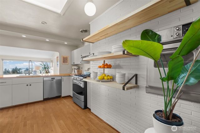 4411 SW Othello Street, Seattle, WA 98136