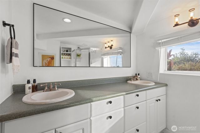 4411 SW Othello Street, Seattle, WA 98136