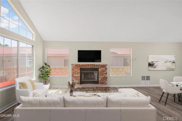 44122 Radcliff Court Court, Lancaster, CA 93536