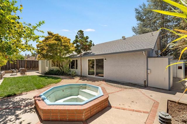 3220 Foxboro Place, San Jose, CA 95135