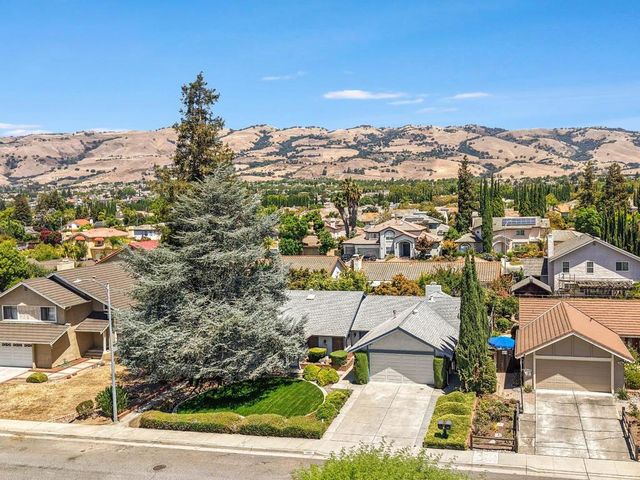 3220 Foxboro Place, San Jose, CA 95135