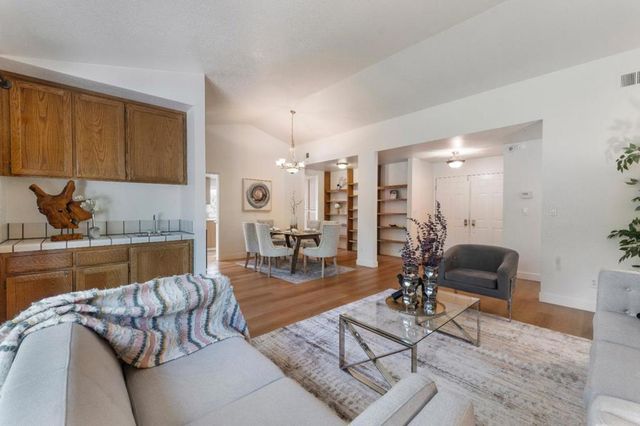 3220 Foxboro Place, San Jose, CA 95135
