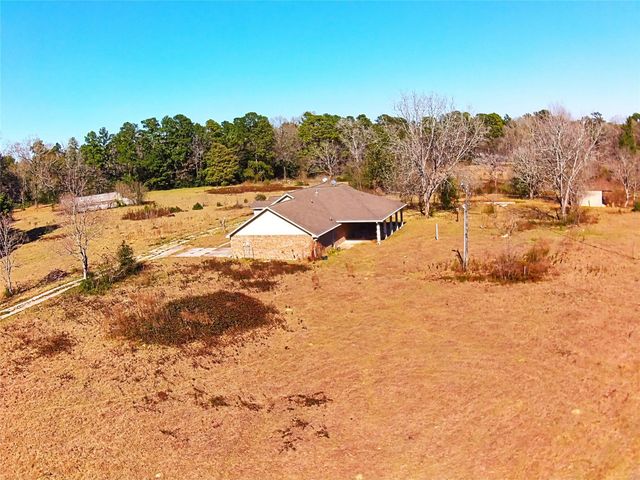 19320 Willaby Road, New Caney, TX 77357