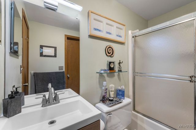 720 Tuscarora Street, Lewiston, NY 14092