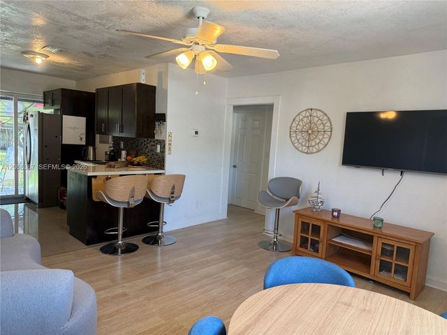 2323 Cleveland Street, Hollywood, FL 33020