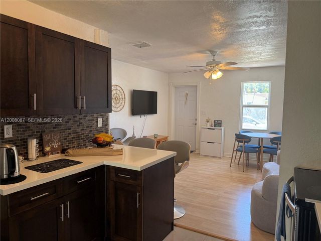 2323 Cleveland Street, Hollywood, FL 33020